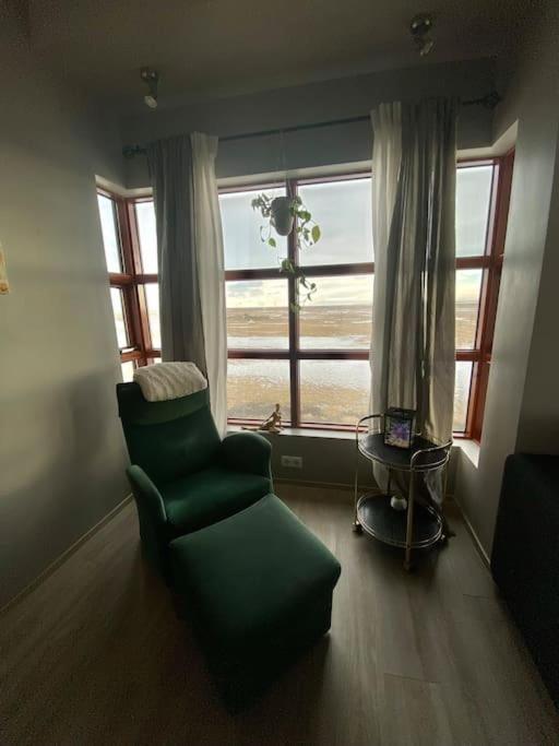Eaglerock Guesthouse And Tours Киркьюбайярклёйстюр Экстерьер фото