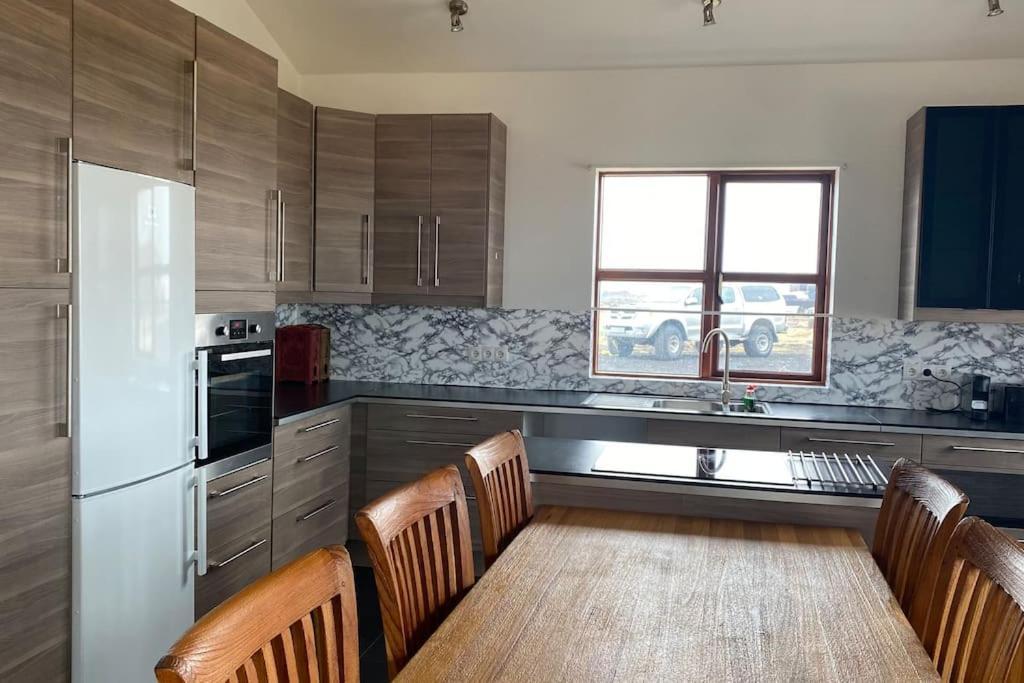 Eaglerock Guesthouse And Tours Киркьюбайярклёйстюр Экстерьер фото